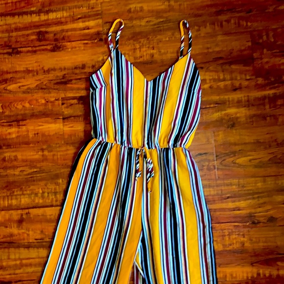Striped Jumpsuit - Picture 3 of 6
